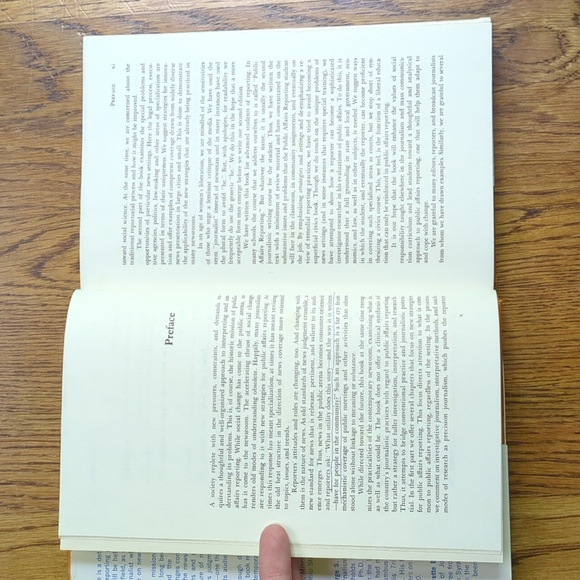 New Strategies For Public Affairs Reporting Hardcover Book Nonfiction Textbook - Picture 10 of 17